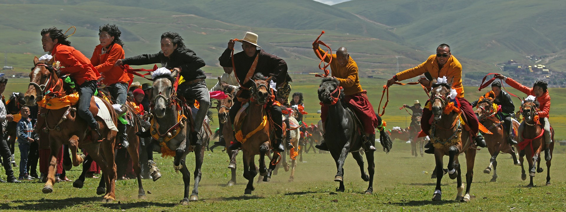 Pferderennenfest (Nomadenfest, Reiterfest) in Litang