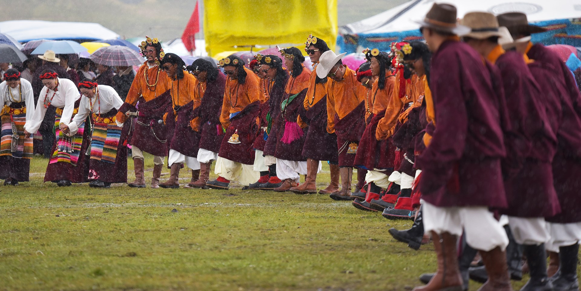 Erleben des Litang Perderennenfestes 2025