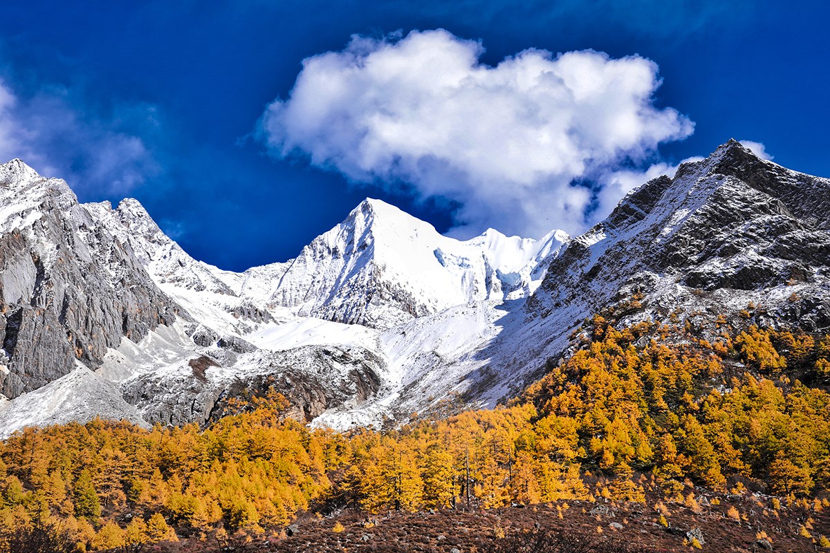 Xialuoduoji Mountain in Yading | Foto von Wang Lei