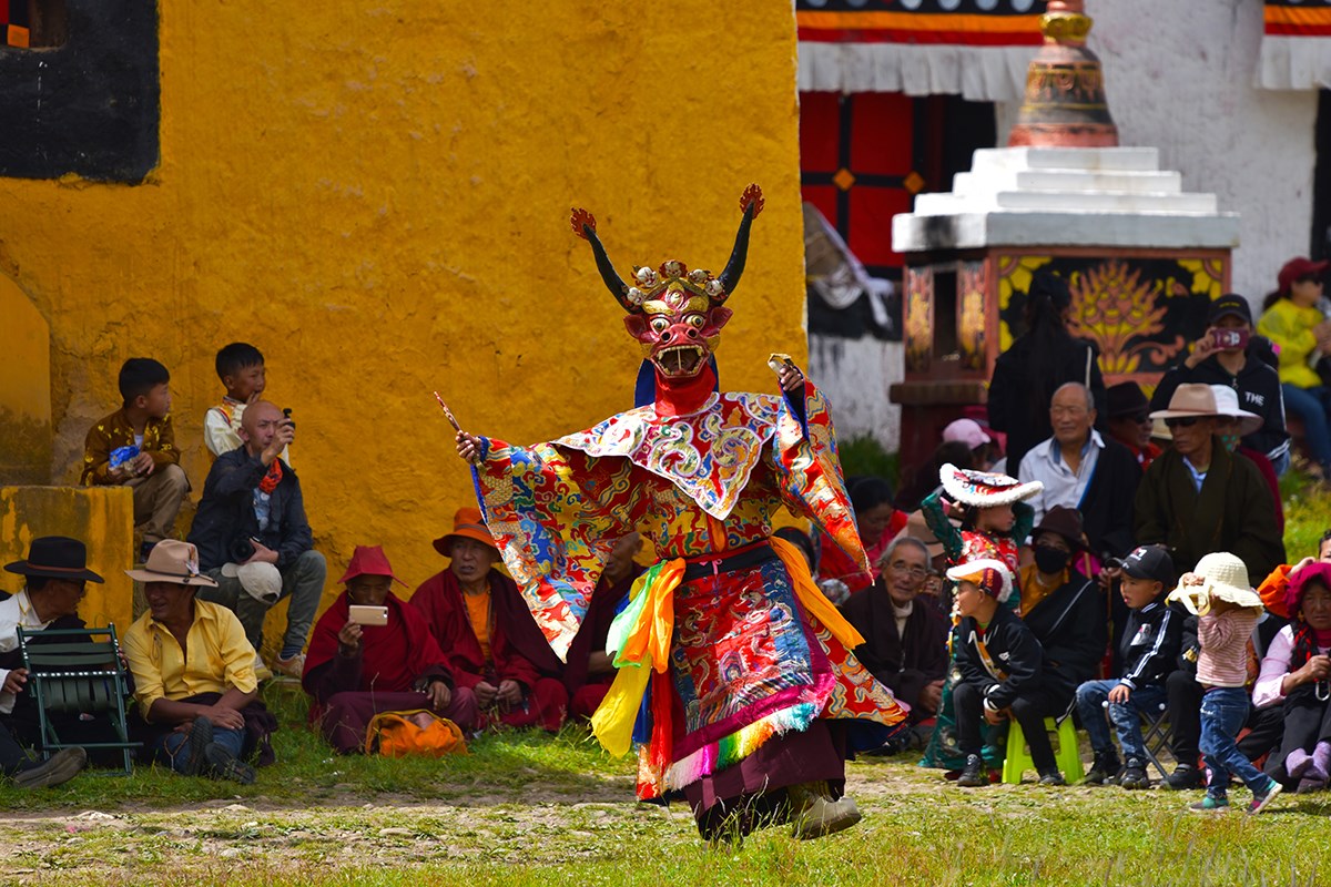 Maskentanz (Cham) Fest vom Huiyuan Tempel