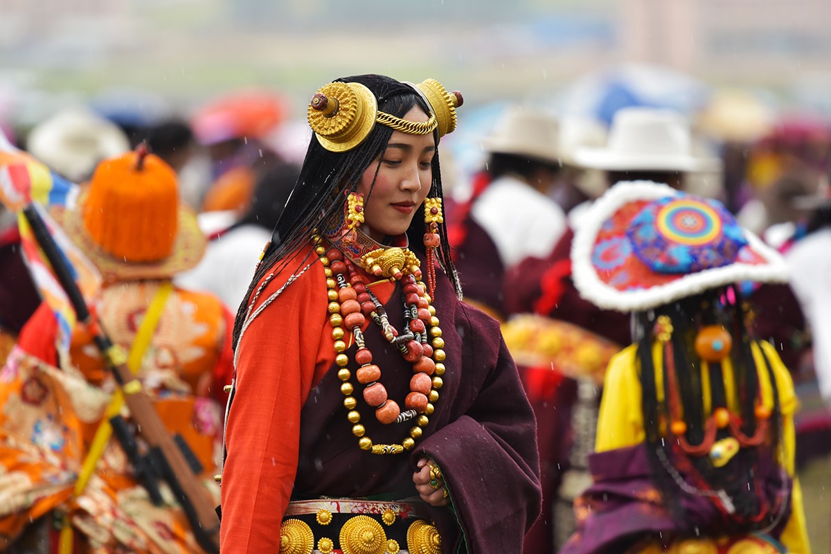 Pferderennenfest (Nomadenfest, Reiterfest) in Litang