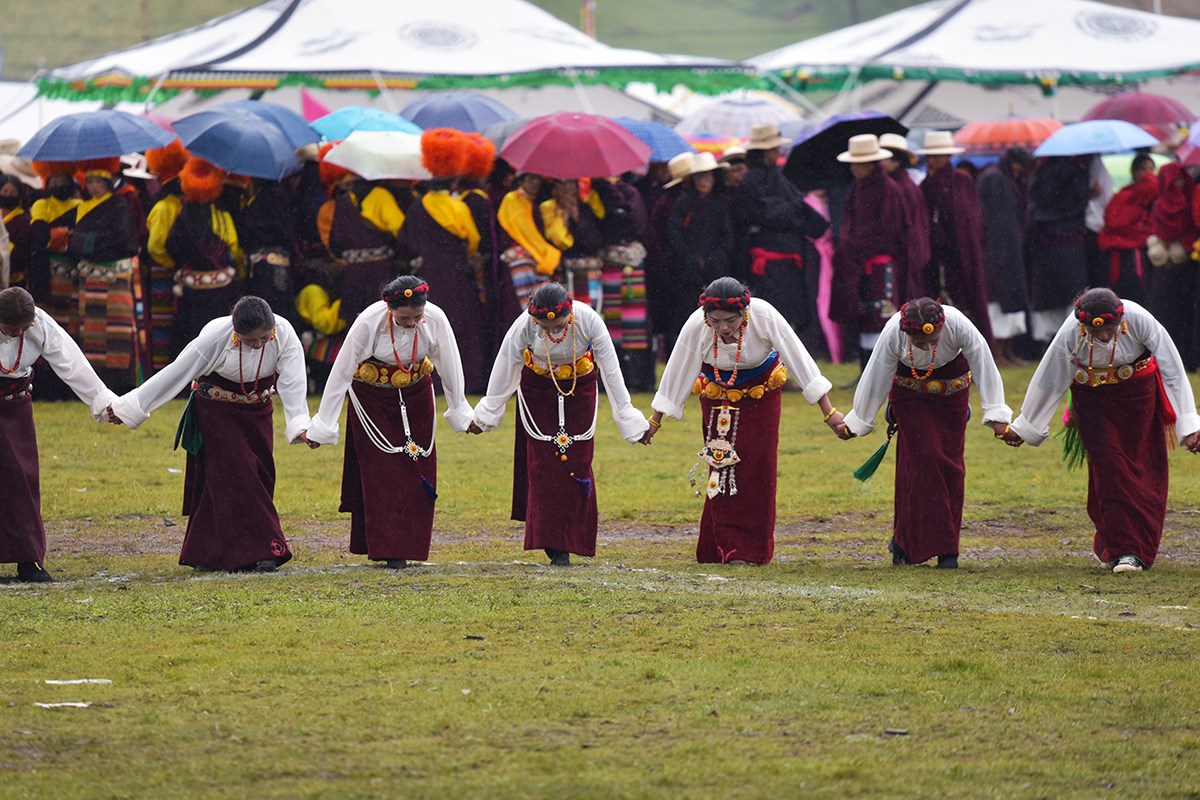 Pferderennenfest (Nomadenfest, Reiterfest) in Litang