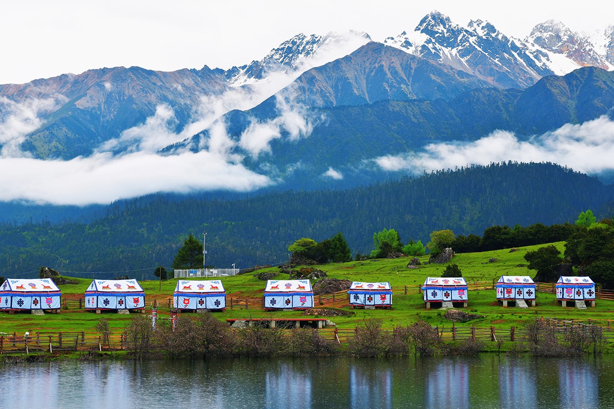  Lulang Dorf | Foto von Liu Bin