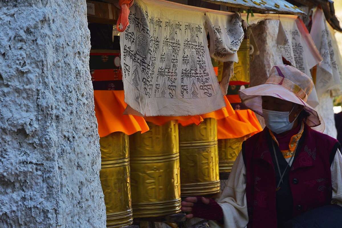 Pilgrim during Shoton Festival at Drepung Monastery | Foto von Liu Bin