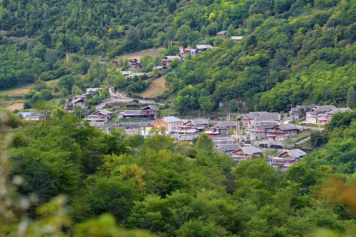 Tibetan Village | Foto von  Liu Bin