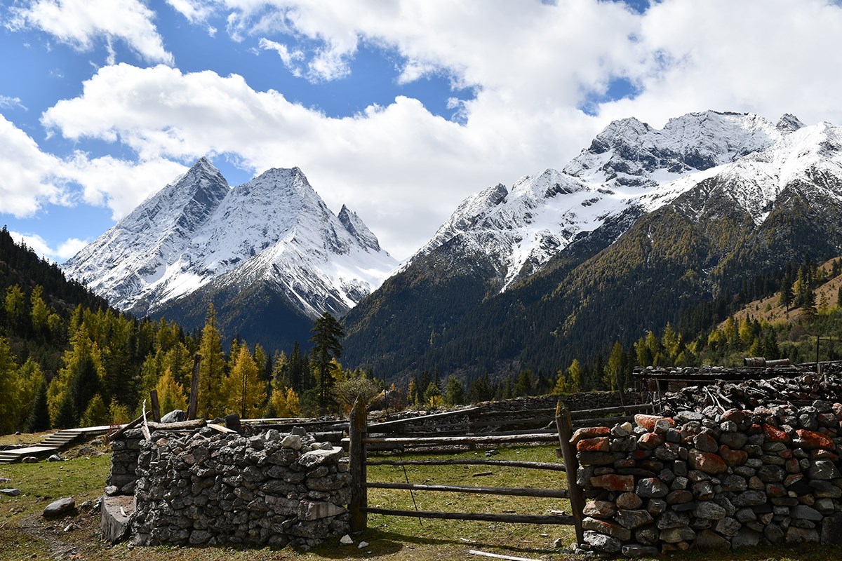 Shuangqiaogou of Siguniang Mountain | Foto von Liu Bin