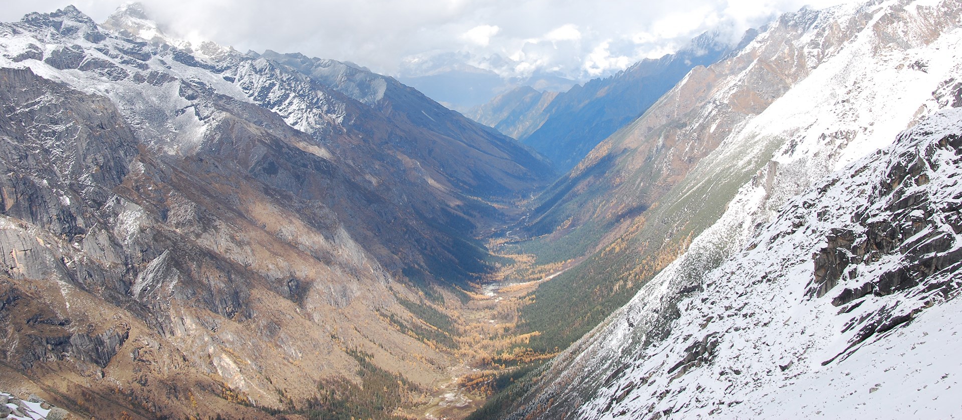 Trekking vom Siguniang Shan Berg zum Bipeng Gou Tal