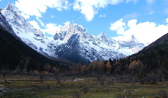 Trekking vom Siguniang Shan Berg zum Bipeng Gou Tal