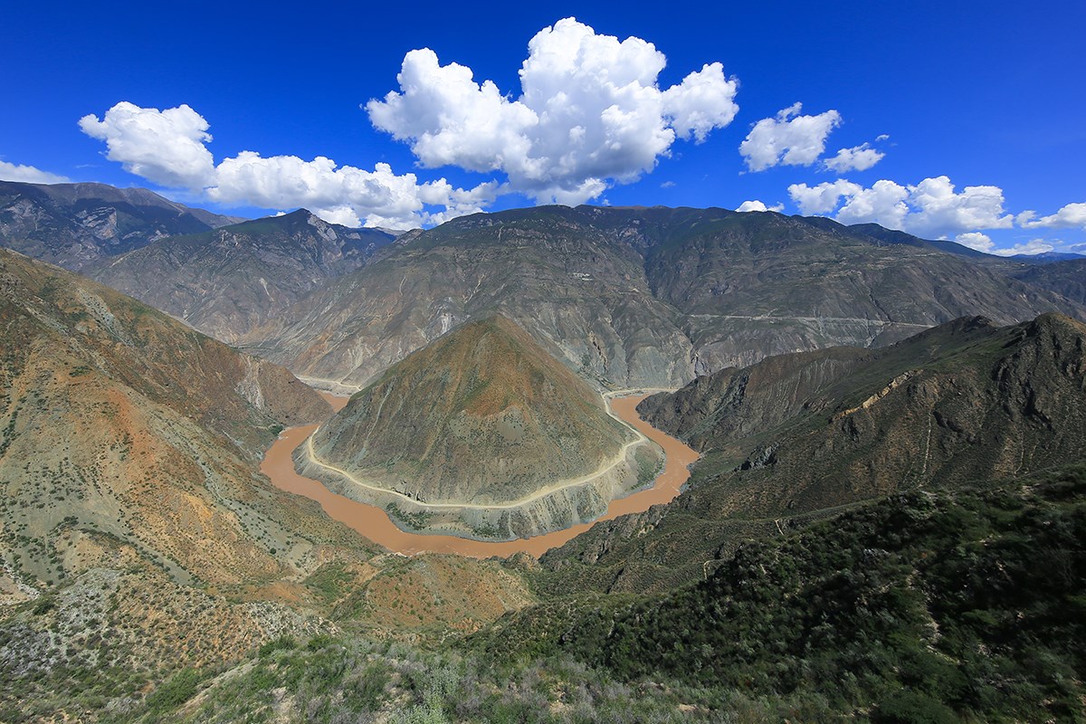 Die Erste Biegung vom Jinshajiang Fluss | Foto von Peng Jiansheng