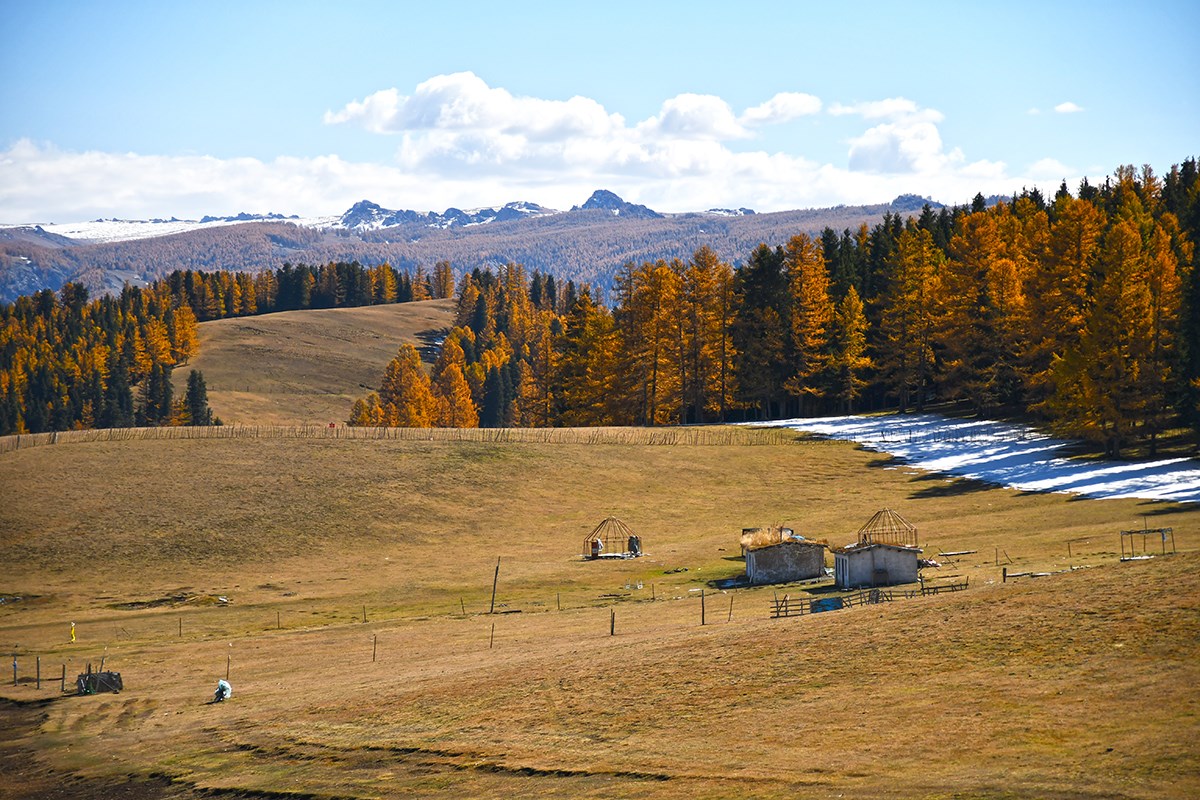 Landscape of Tianshan | Foto von Liu Bin