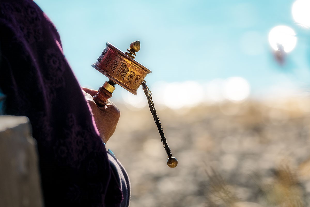 Old Women by Lugu Lake | Foto von Min Zhao